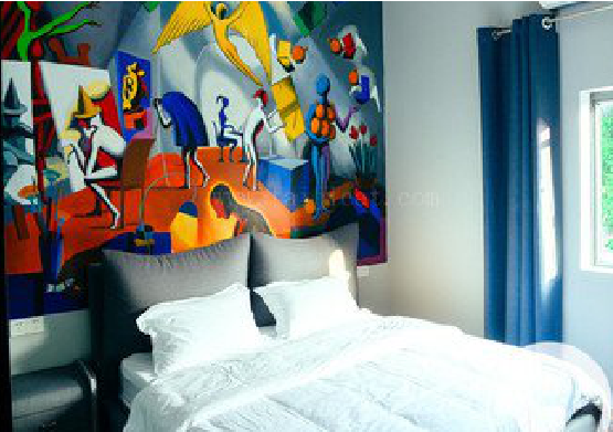 瑞安对于酒店的墙体彩绘而言更注重哪些方面？